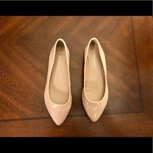 BCBGeneration girls Millie Ballet Flat size 4!